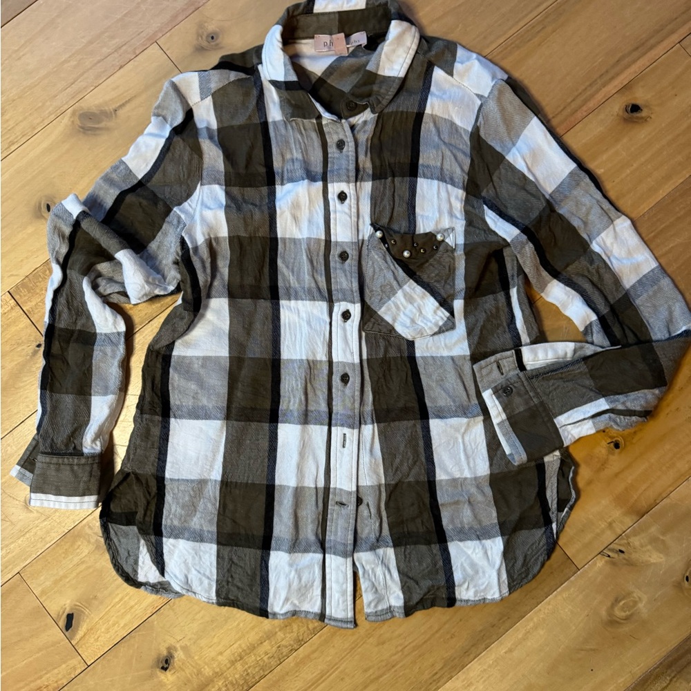 Philosophy women’s size S Small Plaid Button-Up Shirt with Studded Pocket‎